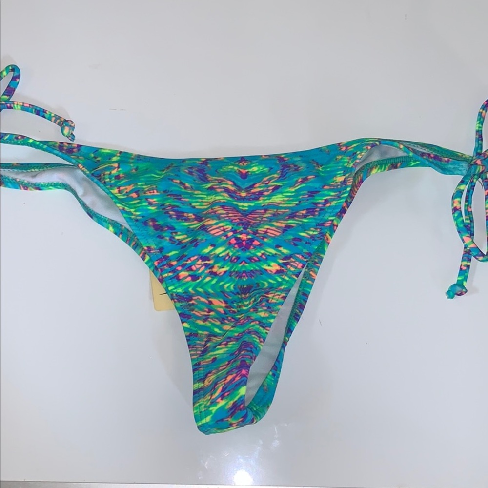 Turquoise Aztec bikini - Picture 3 of 4